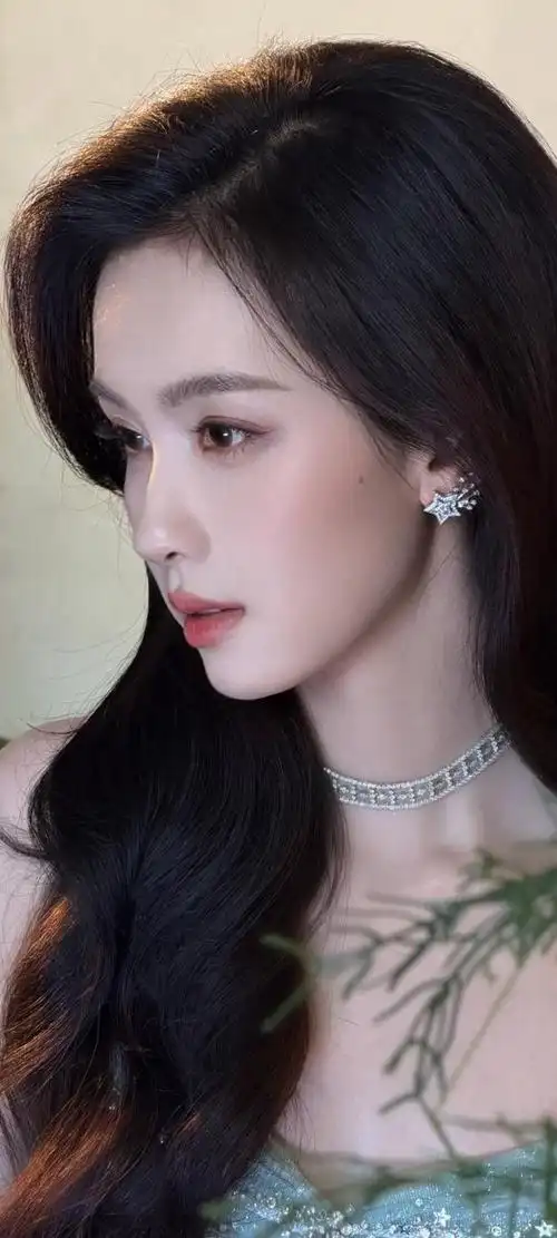 TikTok成人版今晚热门达人的精选封面图